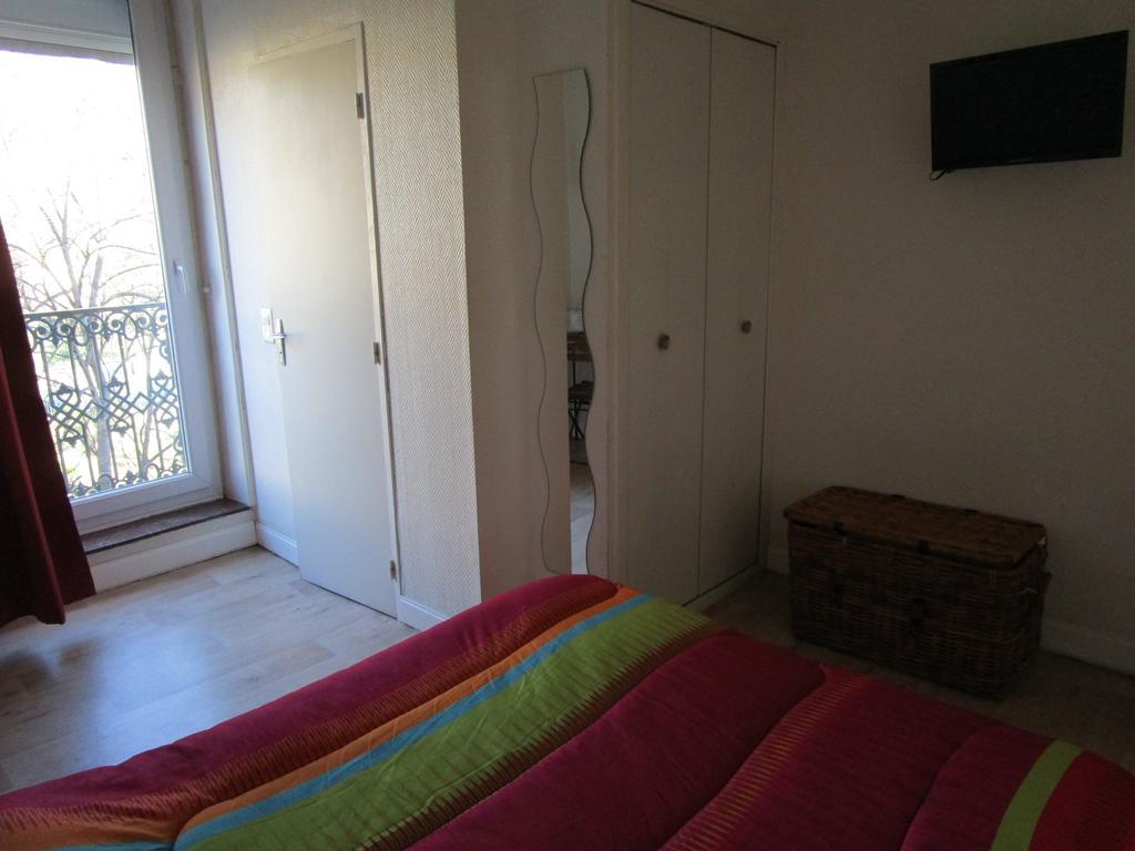 Hotel Des Poetes Avec Parking Sur Reservation Beziers Ngoại thất bức ảnh