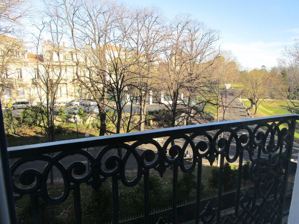 Hotel Des Poetes Avec Parking Sur Reservation Beziers Ngoại thất bức ảnh