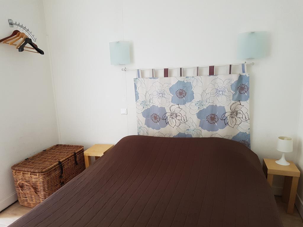 Hotel Des Poetes Avec Parking Sur Reservation Beziers Ngoại thất bức ảnh