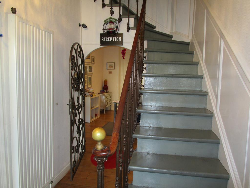 Hotel Des Poetes Avec Parking Sur Reservation Beziers Ngoại thất bức ảnh
